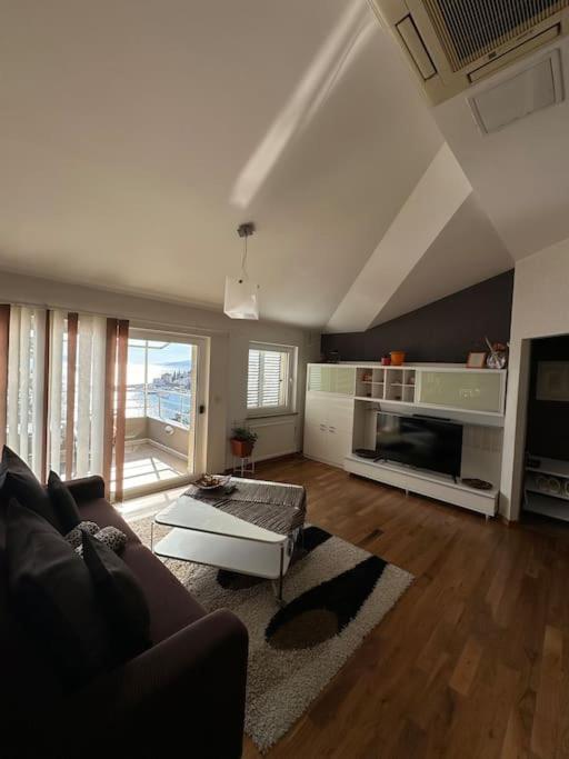 Queen Of Appartement